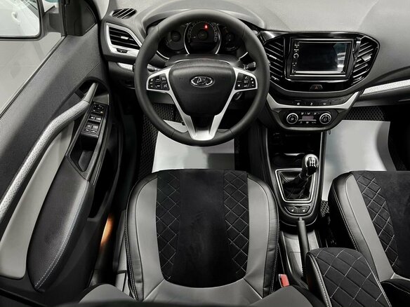 2018 Lada (ВАЗ) Vesta SW Cross I, белый, 985000 рублей - вид 10