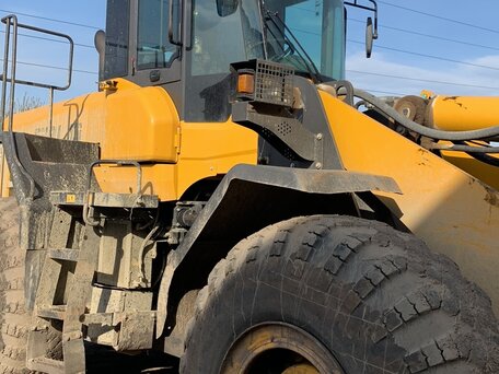 2021 LGCE L956FH, жёлтый, 3325000 рублей, вид 2