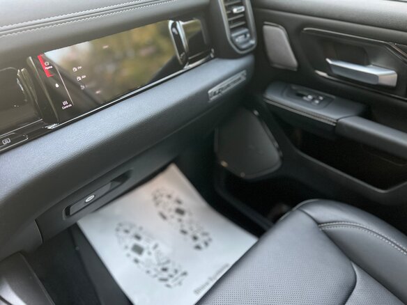2026 Ram 1500 Rumble Bee V Рестайлинг, зелёный, 10900000 рублей - вид 38