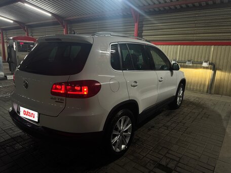 2013 Volkswagen Tiguan I Рестайлинг, белый, 1650000 рублей, вид 4