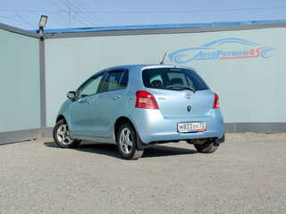 2005 Toyota Vitz II (XP90), голубой, 380000 рублей, вид 2