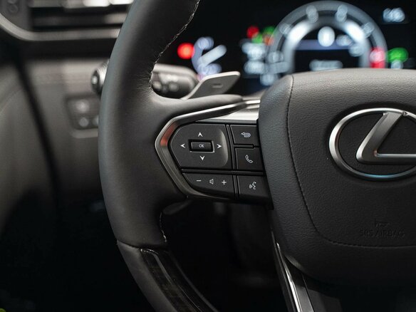 2026 Lexus LX 600 IV, чёрный - вид 14