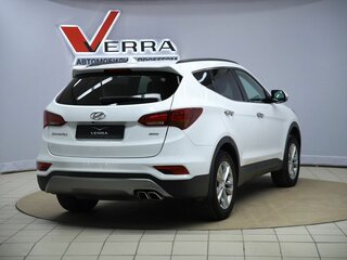 2017 Hyundai Santa Fe III Рестайлинг, белый, 2290000 рублей, вид 5