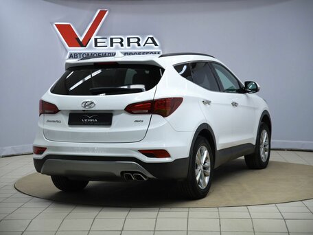 2017 Hyundai Santa Fe III Рестайлинг, белый, 2190000 рублей, вид 5