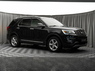 2017 Ford Explorer V Рестайлинг, чёрный, 2900000 рублей, вид 2