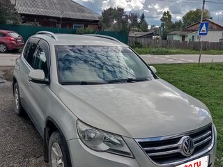 2010 Volkswagen Tiguan I, серебристый, 1150000 рублей, вид 3