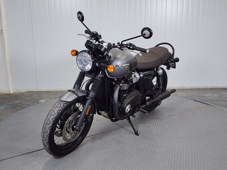2017 Triumph Bonneville T120, серый, 899000 рублей, вид 4