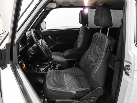 2017 Lada (ВАЗ) 2121 (4x4) I Рестайлинг, белый, 549000 рублей - вид 7