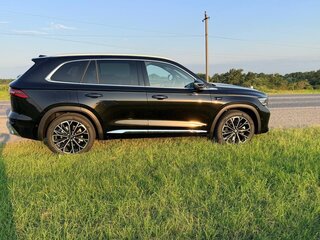 2026 Geely Monjaro I Рестайлинг 2 (China Market), чёрный, 4200000 рублей, вид 3