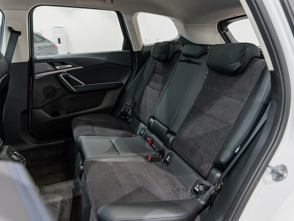 2026 BMW X1 Long 25Li xDrive III (U11/U12), белый, 5890000 рублей - вид 22