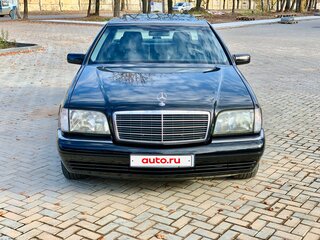 1997 Mercedes-Benz S-Класс 320 III (W140) Рестайлинг, чёрный, 4350000 рублей, вид 3
