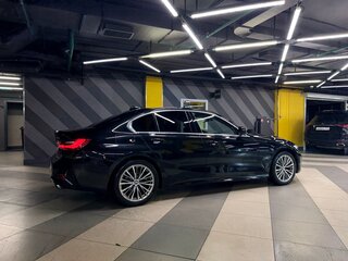 2021 BMW 3 серии 320i VII (G2x), чёрный, 3550000 рублей, вид 3