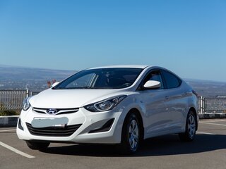 2014 Hyundai Elantra V (MD) Рестайлинг, белый, 900000 рублей, вид 1