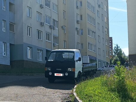 1995 Mazda Bongo, белый, 560000 рублей, вид 2