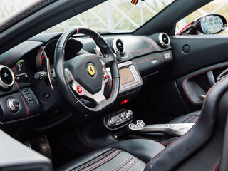 2011 Ferrari California I, чёрный, 8699000 рублей, вид 5