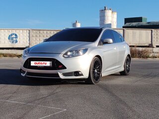 2012 Ford Focus III, серебристый, 680000 рублей, вид 2