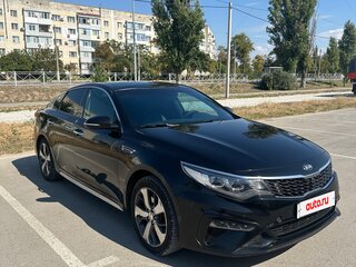 2019 Kia Optima IV Рестайлинг, чёрный, 1950000 рублей, вид 1