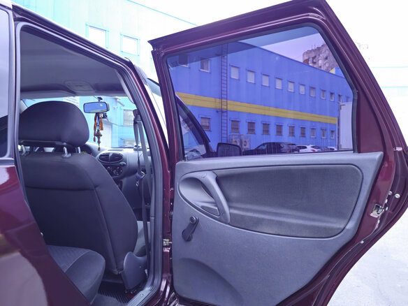 2011 Lada (ВАЗ) Kalina I, пурпурный, 355000 рублей - вид 22