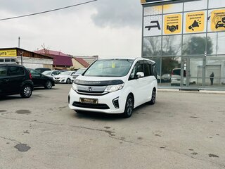 2015 Honda Stepwgn V, белый, 1899999 рублей, вид 2