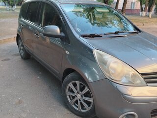 2013 Nissan Note I Рестайлинг, серый, 770000 рублей, вид 4