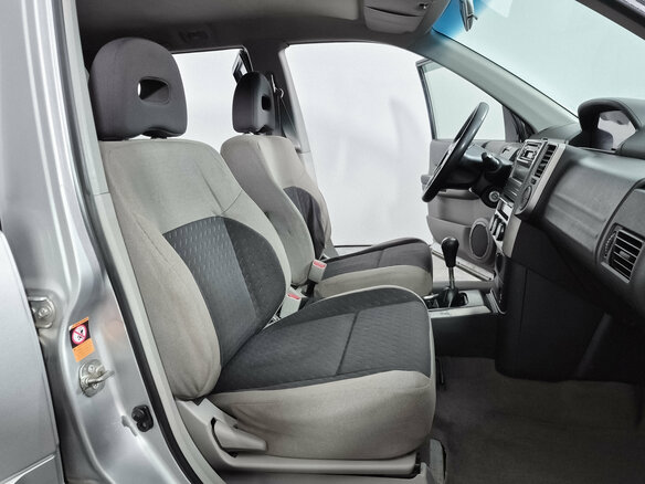 2006 Nissan X-Trail I Рестайлинг, серебристый - вид 10