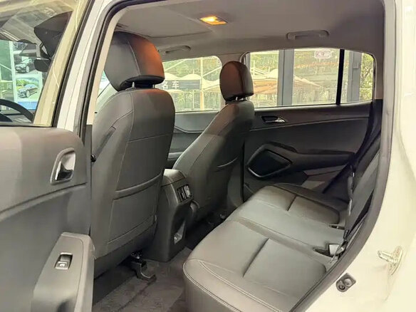 2025 BYD Seagull 38.88 kWh I Рестайлинг, бежевый, 1528033 рублей - вид 10