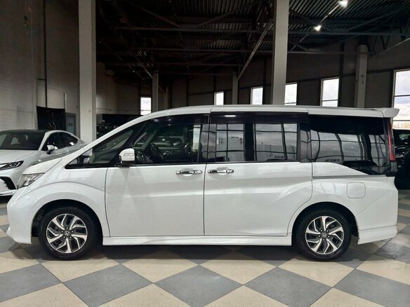 2015 Honda Stepwgn V, белый, 1649000 рублей - вид 7