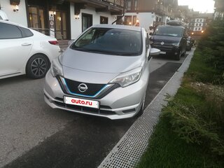 2017 Nissan Note e-Power II Рестайлинг, серый, 1160000 рублей, вид 4
