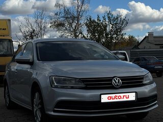 2015 Volkswagen Jetta VI Рестайлинг, серебристый, 1300000 рублей, вид 2