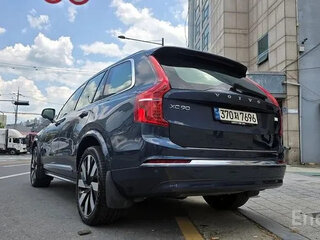 2024 Volvo XC90 T8 II Рестайлинг 2, синий, 8763718 рублей, вид 4