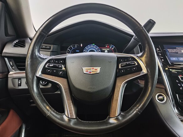 2016 Cadillac Escalade IV, чёрный, 4000000 рублей - вид 9