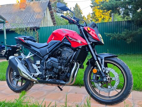 2026 Honda CB 500F, красный, 989999 рублей, вид 5