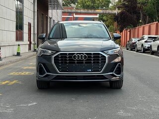 2023 Audi Q3 35 TFSI II (F3), серый, 1900000 рублей, вид 2