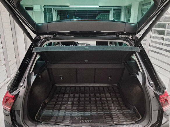2020 Volkswagen Tiguan II, чёрный, 3410000 рублей - вид 9