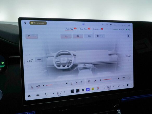 2025 Zeekr 9X 70 kWh, чёрный, 11199077 рублей - вид 19