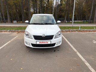 2014 Skoda Fabia II Рестайлинг, белый, 700000 рублей, вид 2