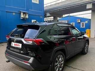 2020 Toyota RAV4 V (XA50), чёрный, 2850000 рублей, вид 3