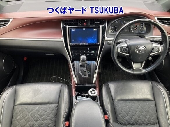 2017 Toyota Harrier III (XU60) Рестайлинг, серебристый, 1939000 рублей - вид 3