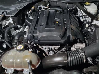 2018 Ford Mustang VI Рестайлинг, белый, 3000000 рублей, вид 5