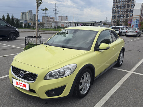 2012 Volvo C30 I Рестайлинг, жёлтый, 970000 рублей, вид 2