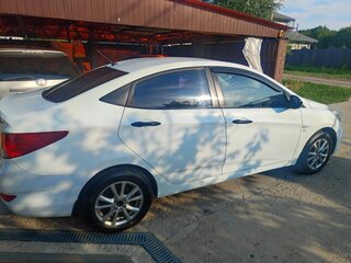 2012 Hyundai Solaris I, белый, 620000 рублей, вид 2