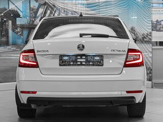2017 Skoda Octavia III (A7) Рестайлинг, белый, 1449000 рублей, вид 5