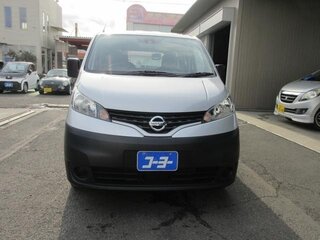 2020 Nissan NV200, серебристый, 1200000 рублей, вид 1