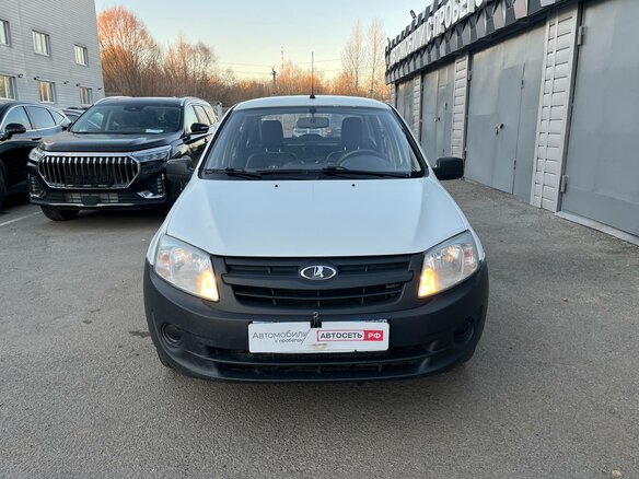 2013 Lada (ВАЗ) Granta I, белый, 160505 рублей - вид 1