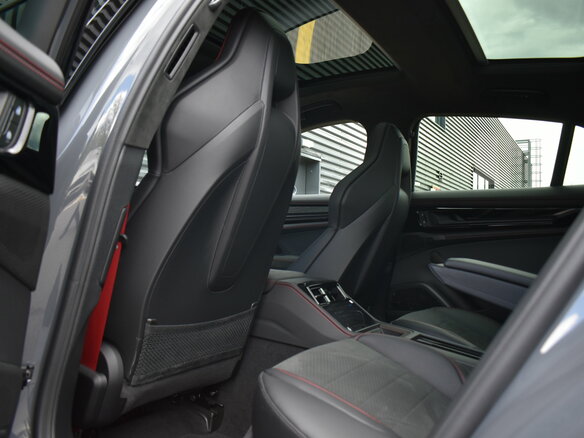 2026 Porsche Panamera GTS III, серый - вид 20