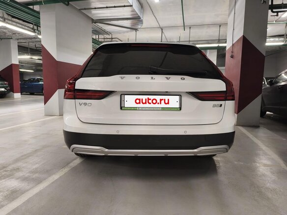 2024 Volvo V90 Cross Country I Рестайлинг, белый, 8400000 рублей - вид 6