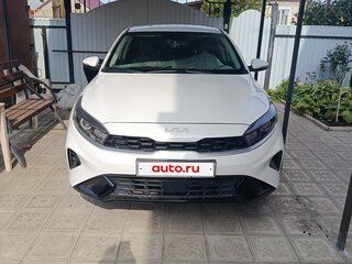 2021 Kia K3 II, белый, 2350000 рублей, вид 2