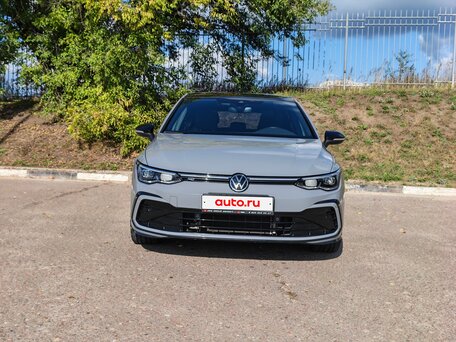 2021 Volkswagen Golf VIII, серый, 2650000 рублей, вид 2