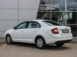 2018 Skoda Rapid I Рестайлинг, белый, 1140000 рублей, вид 2