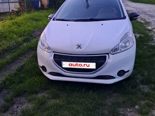 2013 Peugeot 208 I, белый, 570000 рублей, вид 2